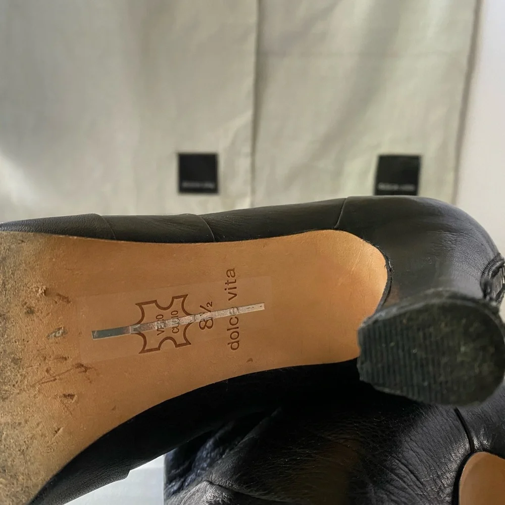 Dolce Vita black calfskin leather platform boots with back zip size 8 1/2 - Picture 9 of 16